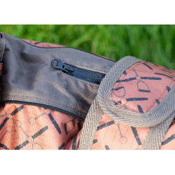 Couverture Two Tone WI24. Taille 35cm